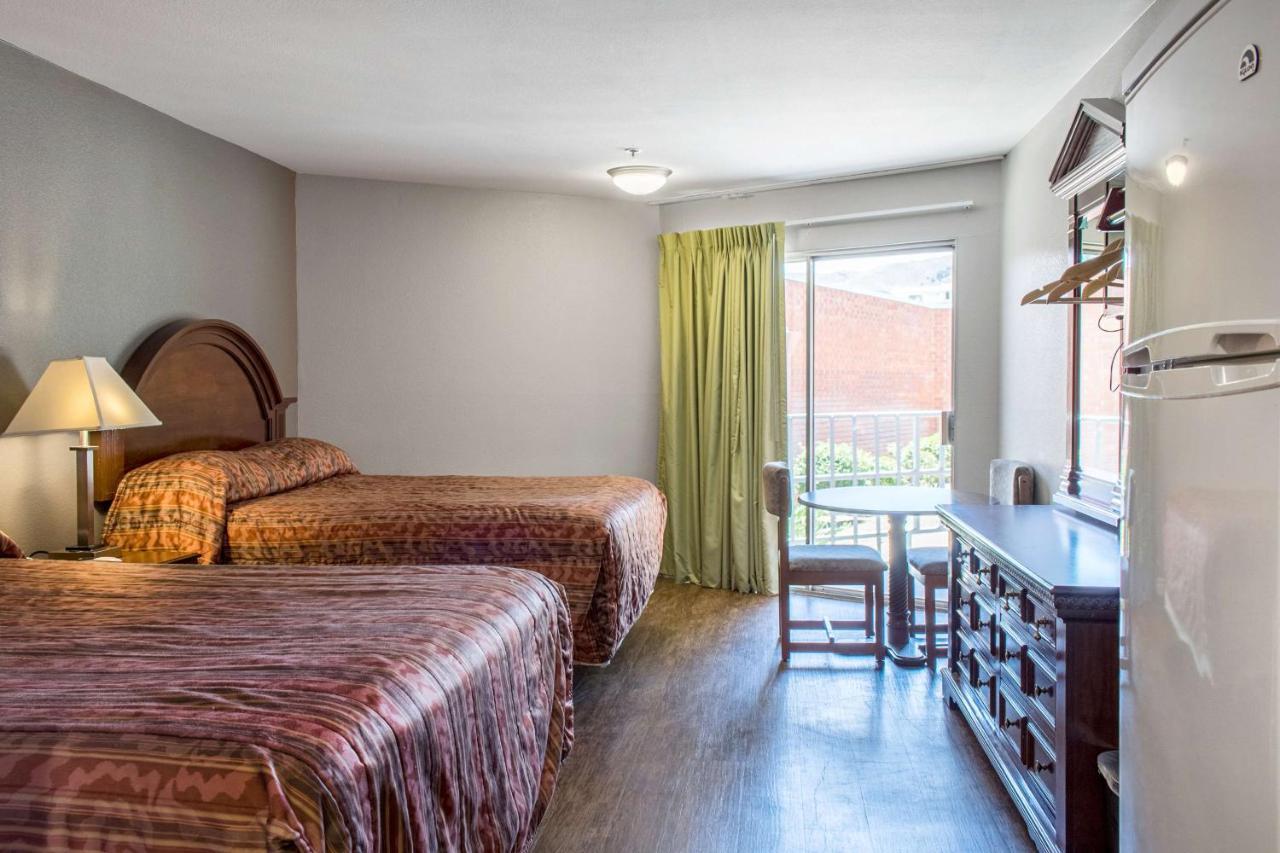 Econo Lodge Gorman Eksteriør bilde