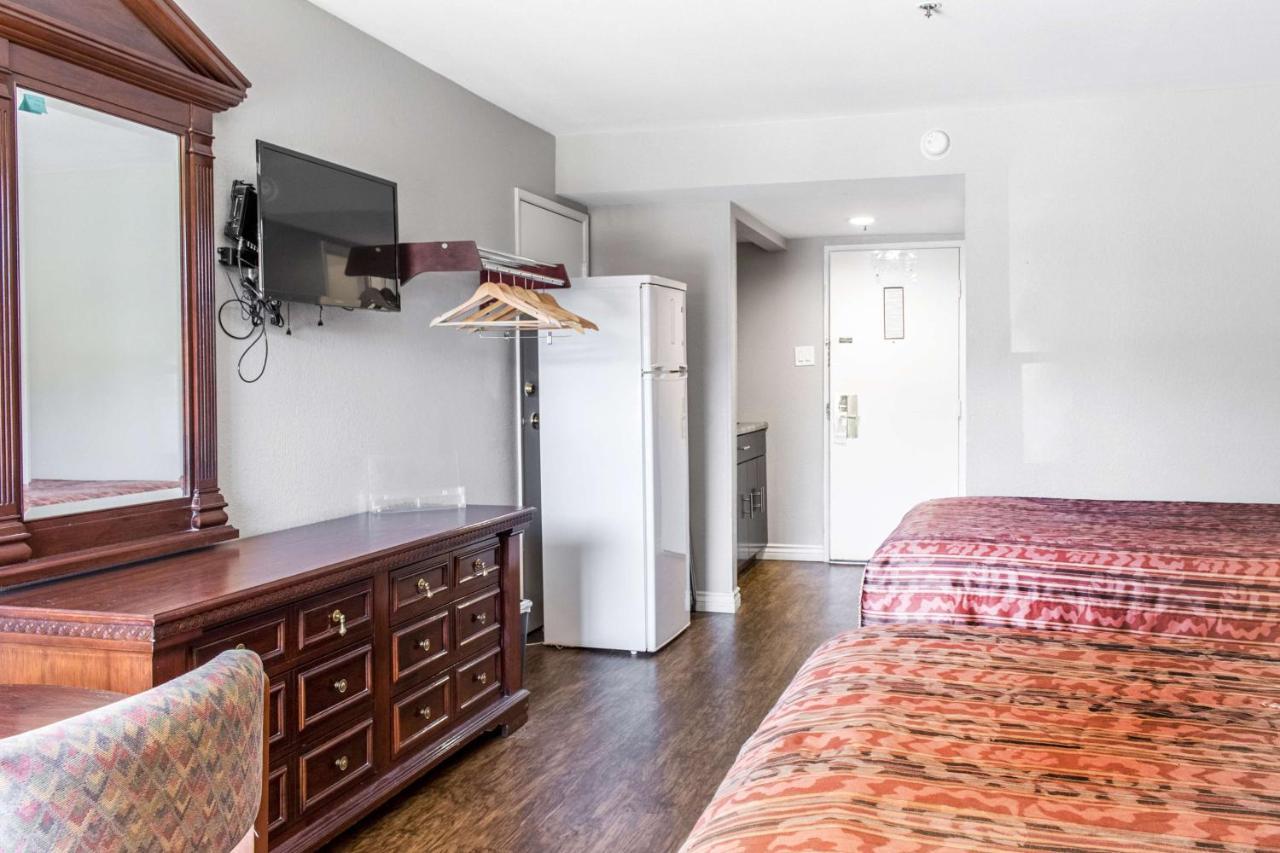 Econo Lodge Gorman Eksteriør bilde